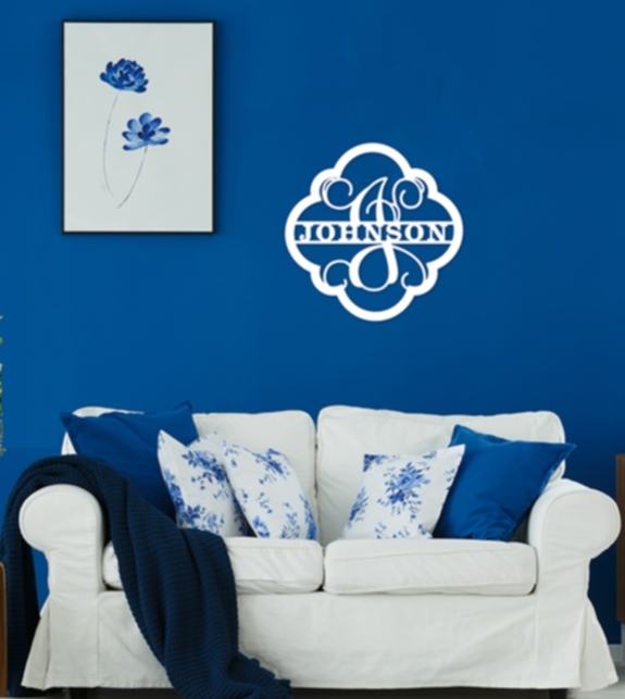 (1) Personalized Quatrefoil Wood Signs (1) Personalized Quatrefoil Wood Signs